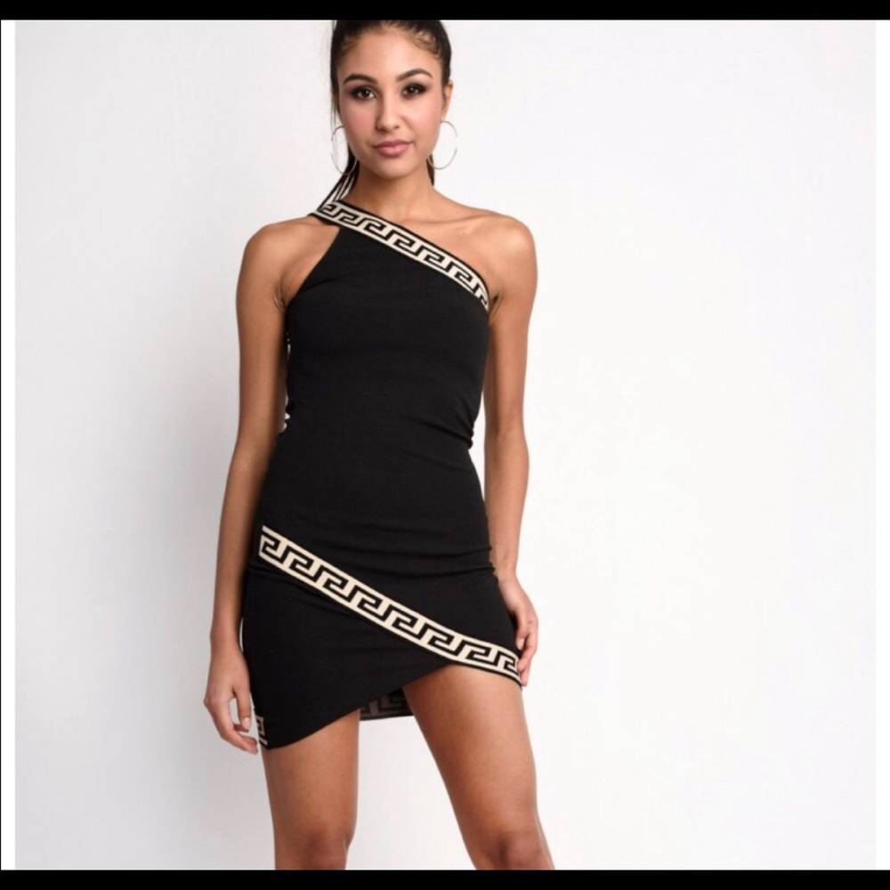 PRICE DROP ❗️One Shoulder Black Dress